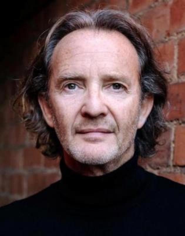 Anton Lesser